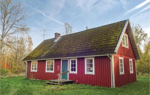 4 Bedroom Cozy Home In Killeberg