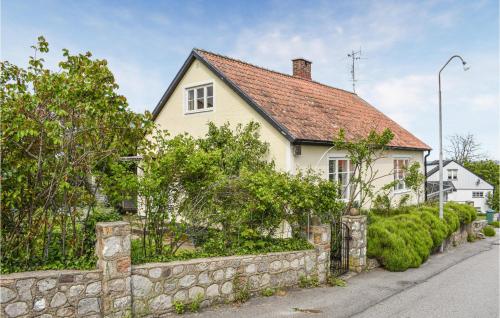 Gorgeous Home In Simrishamn With Kitchen